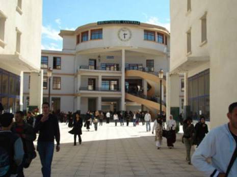 Gel de filières à l'Université de Béjaïa : Le recteur ne convainc pas                                    Bejaia : les autres articles