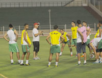 Vie des clubs/ MCA                                    Un club qui fait fuir les entraîneurs