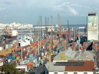 Baisse de près de 2% du trafic maritime de marchandises en huit mois (Sogeports)