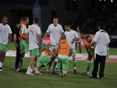 Antar Yahia et Belhadj incertains, Djebbour apte à jouer                                    Après les forfaits de Lacen et Rabie Meftah