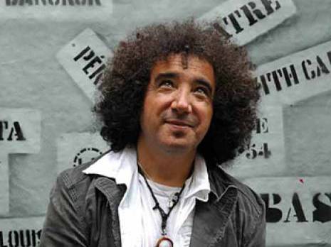 Paris-Hollywood : Aller simple pour la gloire                                    Musique. Nouvel album d'Akli D.