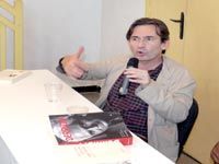 RENCONTRE AVEC BENOÎT PEETERS AUTOUR DE SA BIOGRAPHIE SUR JACQUES DERRIDA                                    Un éclairage sur 'un athlète de la pensée'