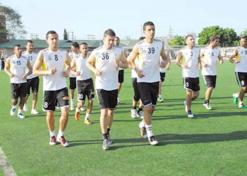 ملف الديون يطرح في اجتماع موسع                                    تحسبا لمواجهة القبائل النسر الأسود يواجه وفاق المسيلة اليوم