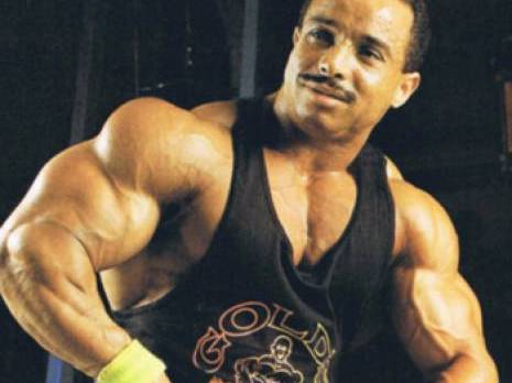 Tournoi à la mémoire Benaziza Mohamed                                    Body-building