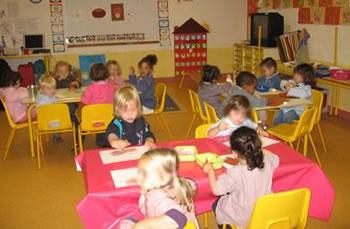 Les éducatrices des crèches en conclave                                    ORAN