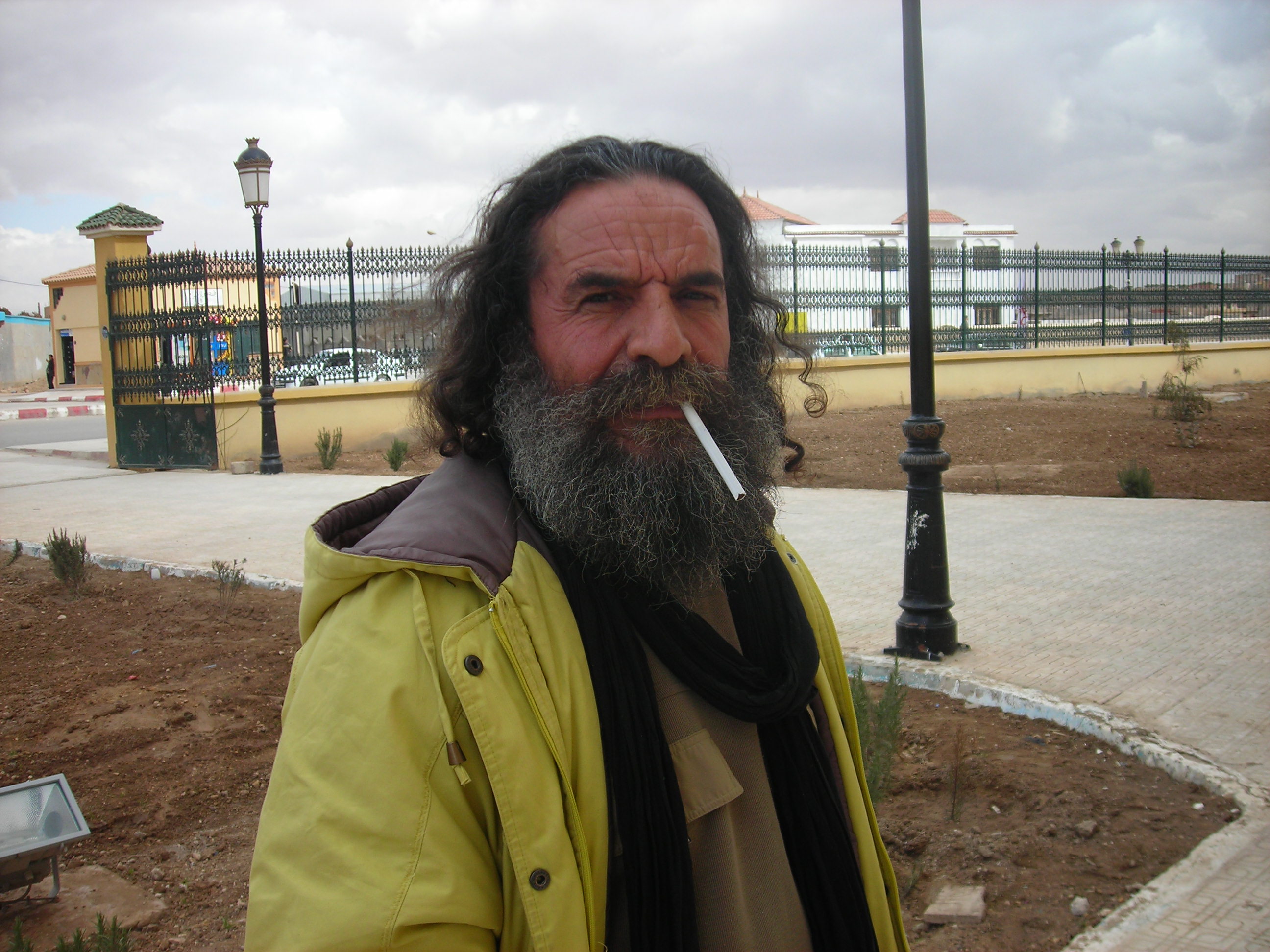 كلنا عابر سبيل