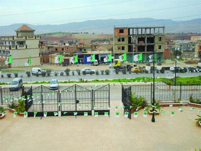 Implantation anarchique des fonctions urbaines                                    Aïn Defla