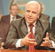 Habitat, recrutement                                    «Laissez la place aux jeunes»