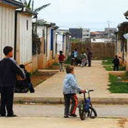 Alger / Sinistrés des catastrophes naturelles
                                    Une commande de 4 000 chalets en préfabriqué