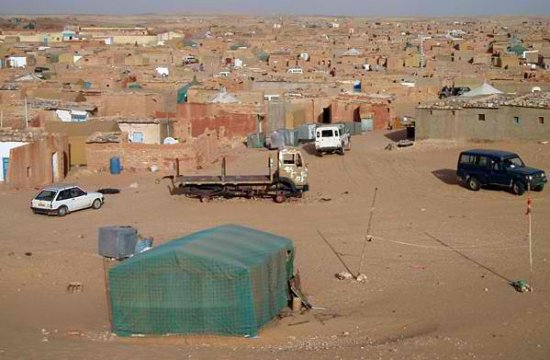 Deux espagnols et une italienne enlevés dans le camp de Rabuni près de Tindouf                                    AQMI est pointée du doigt