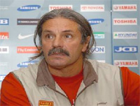 Luka Peruzovic nouvel entraîneur                                    USM Alger