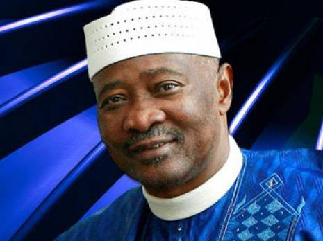 Une visite pour assainir un contentieux qui n'a que trop duré                                    Le président malien à Alger