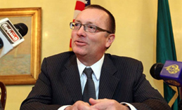 Les Américains s'informent à Alger                                    Libye : La transition démocratique s'annonce difficile et incertaine