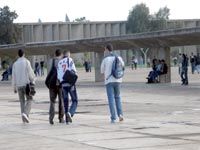 Le phénomène de la fuite des cerveaux s'accentue                                    QUAND L'ALGERIE FORME DES CADRES POUR L'EUROPE