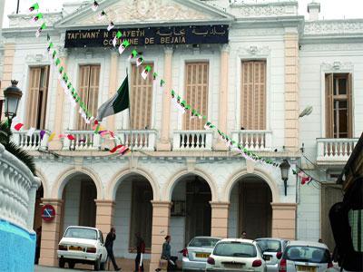 Une promesse «électoraliste» vite oubliée à Béjaïa                                    Gestion participative des municipalités