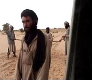 Laouar avait planifié de faire sauter l'aéroport militaire et un hôtel à Ouargla