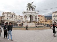 Visite de Smaïl Mimoune à Blida                                    Création de trois pôles d'excellence en artisanat