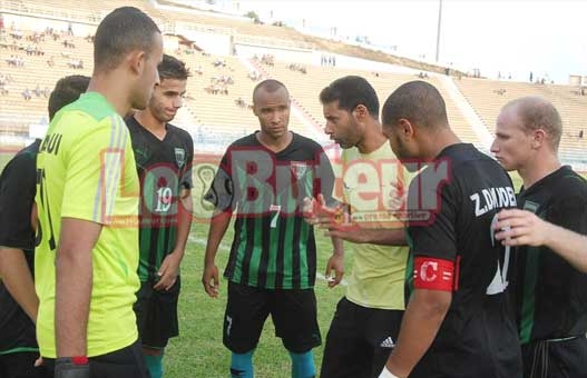 USB 0 - ASMO 1 : Biskra, les pieds dans la boue