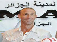 USM Alger, le futur entraîneur sera connu la semaine prochaine                                    Haddad : 'Dziri restera l'entraîneur adjoint'