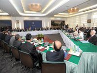 Disparité des revenus entre la Fonction publique et le secteur productif                                    SALAIRES : CES ECARTS QUI CHOQUENT LES ALGERIENS