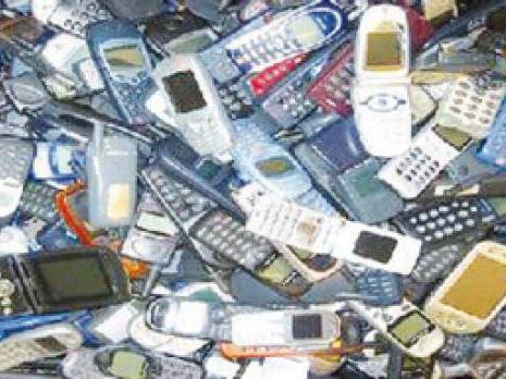 Port de Annaba : Saisie de 6100 téléphones portables                                    Actualité : les autres articles