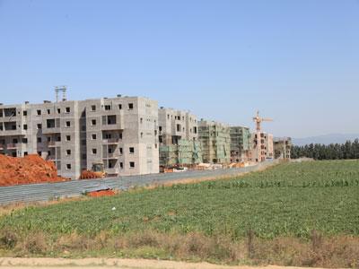 150 hectares de terres agricoles déclassés                                    Construction de logements dans la capitale
