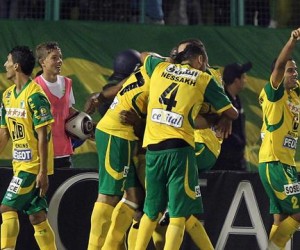 وفاق سطيف يواجه شبيبة القبائل في مباراة قمة