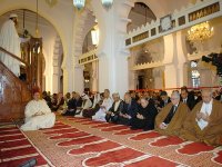 Le président Bouteflika accomplit la prière de l'Aïd El-Adha à la Grande mosquée d'Alger