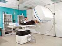 ILS SONT PRÈS DE 10 000 À NECESSITER DES SOINS                                    QUELLE SOLUTION POUR LES CANCEREUX '