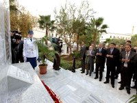 M. Ould Kablia se recueille à la mémoire des victimes des inondations de Bab el Oued