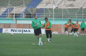 Un sérieux test pour les Verts                                    ALGERIE-TUNISIE CE SOIR À 18H À BLIDA