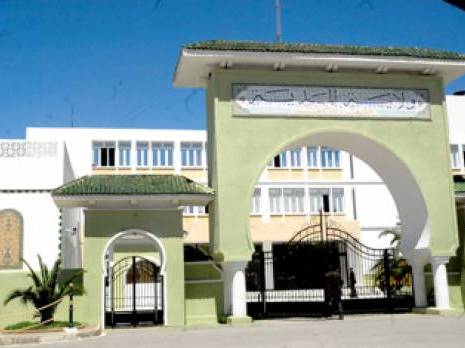 Une grande ville sans plan de circulation : Médéa étouffe                                    Epoque : les autres articles