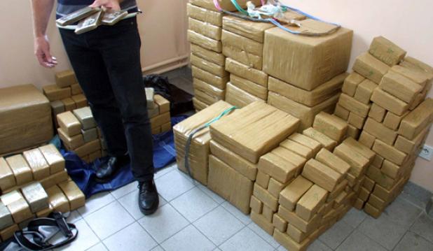 حجز أكثر من 28 قنطارا من الكيف بوهران وتلمسان                                    كانت مهيأة للتهريب نحو أوروبا