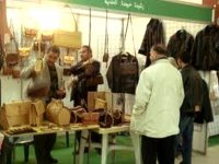 Une centaine d'artisans au Salon national du cuir à Jijel