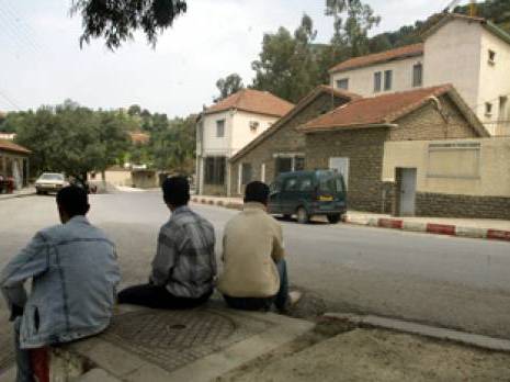 Emploi des jeunes : Des promoteurs dans le désarroi                                    Tiziouzou : les autres articles