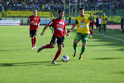 L'USMA résiste, le CRB coule