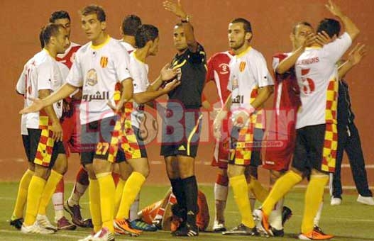 NAHD : L'arbitre Chenane à l'index