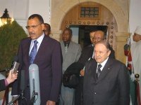 Le président Abdelaziz Bouteflika reçoit le MAE nigérien