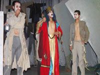 'DIWANE EL-GARAGOUZ' AU THEÂTRE REGIONAL DE BATNA                                    Les m'urs sur le billard