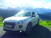 TEST-DRIVE DE LA VERSION PLATINUM 2.0L ESSENCE à 150 ch                                    Peugeot 4008 prend de... l'altitude !