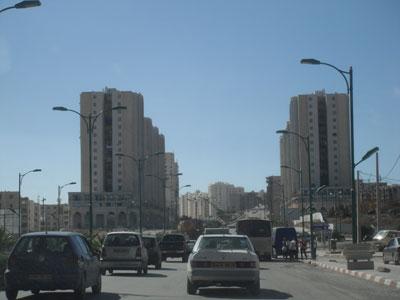 Absence d'harmonie dans l'implantation des équipements publics                                    Constantine campe sur des terrains vagues