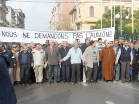 Tizi Ouzou : Les retraités investissent la rue