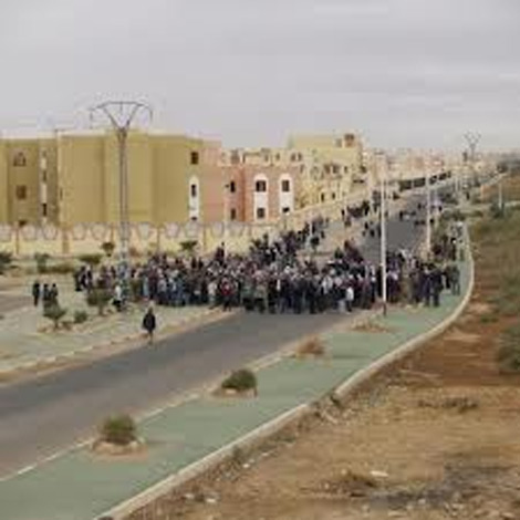 طلبة الإقامة الجامعية 