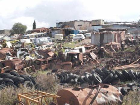 12 douaniers et 9 exportateurs devant le tribunal criminel                                    Affaire des exportations de déchets ferreux et non ferreux