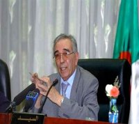 Loi sur les partis : 