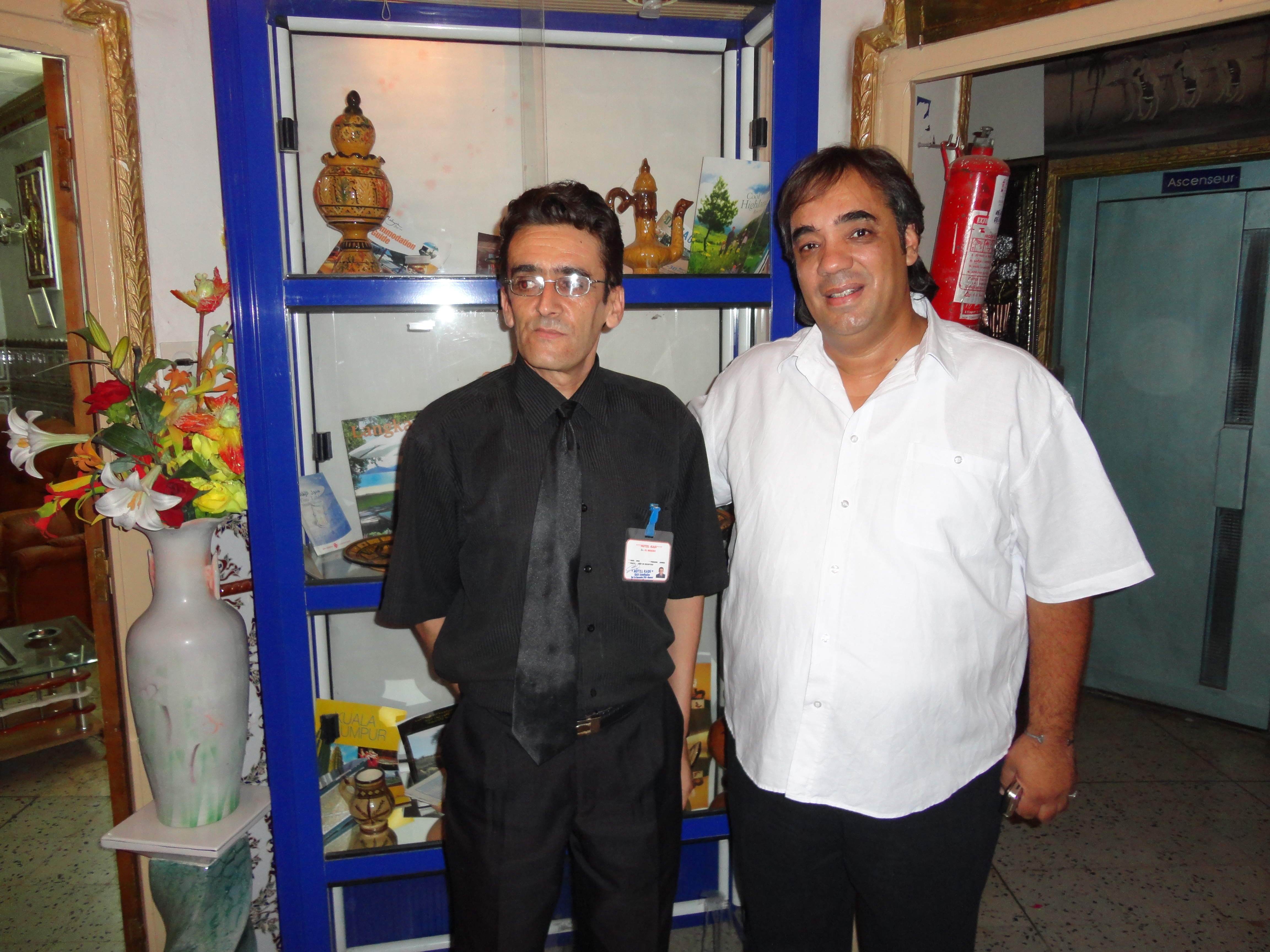 Artistes qui ont hebergé a l'HOTEL KADI EX EL MENZEH DE MASCARA