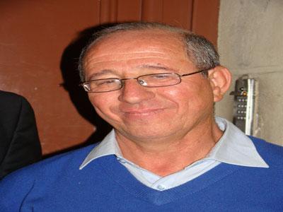 «Déficit démocratique dans l'Etat et dans les mécanismes de représentation sociale»                                    M. Adel Abderrezak, enseignant à l'université de Khenchela :