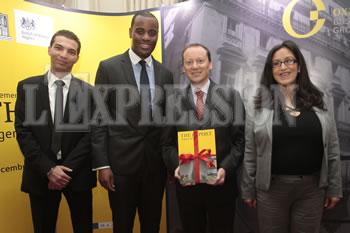 Oxford Business Group vante l'Algérie                                    DANS SON RAPPORT DE L'ANNEE 2012