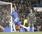 A l'étranger                                    Premier League - 15e journée / Chelsea fait tomber City !