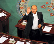 Tunisie /Il a été élu hier par la Constituante                                    Marzouki, le nouveau Président